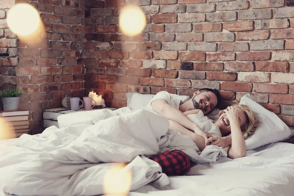 Lebensstil Schönes Paar Bett — Stockfoto