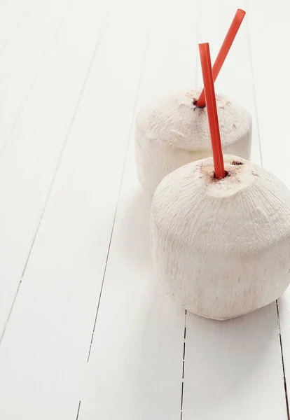 위에서 껍질을 코코넛 — 스톡 사진