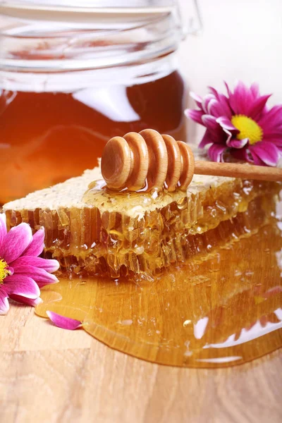 Fresh Honey Wooden Table — Stock Photo, Image