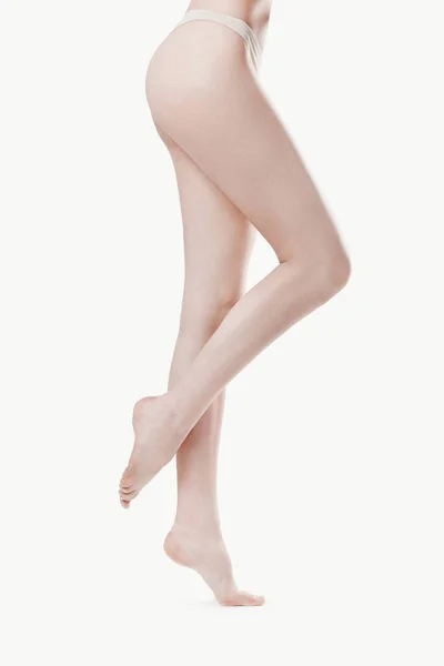 Beauté Spa Jambes Femme Sur Fond Blanc — Photo