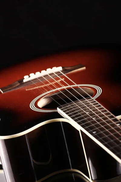 Zbliżenie Klasycznej Gitary Akustycznej — Zdjęcie stockowe