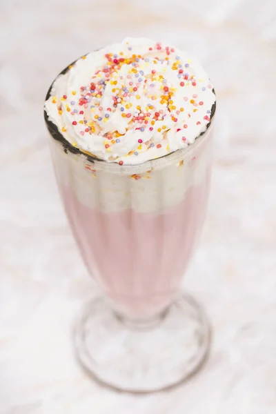 Délicieux Milk Shake Sur Table — Photo