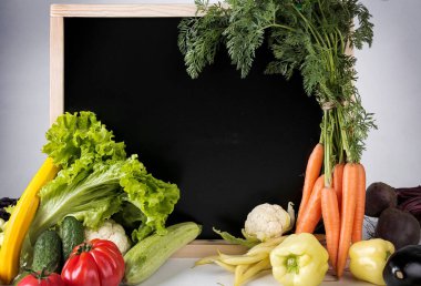 Masada lezzetli sebzeler var.