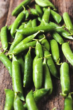 Masadaki bezelyeler nefis.