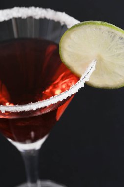 - Alkol. Masada Cosmopolitan var.