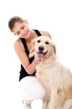 mutlu kadın ve güzel köpeği beyaz zemin üzerine