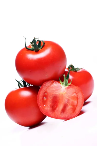 Close Van Verse Tomaten Witte Achtergrond — Stockfoto