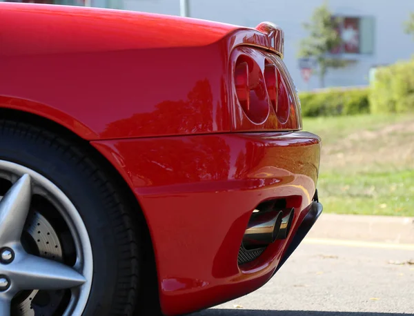 Mașină Roșie Ferrari Stradă — Fotografie, imagine de stoc