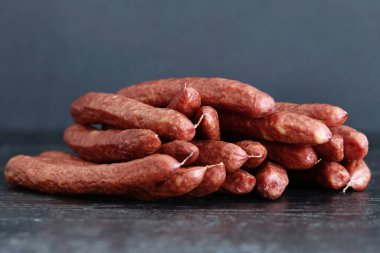 Yemek, et. Masada nefis sosis var.