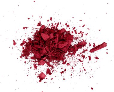 Beyaz arkaplanda kozmetik ürünler