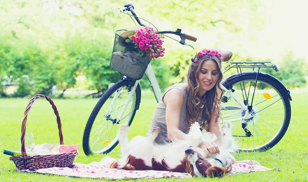 Beautiful Girl Having Picnic Park — Stock Photo, Image