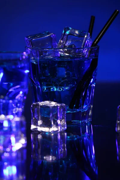 Glas Koude Blauwe Cocktail — Stockfoto