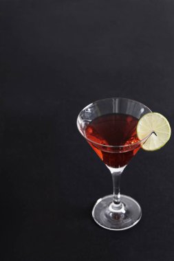 - Alkol. Masada Cosmopolitan var.