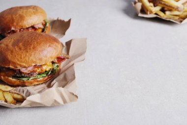 Masada nefis bir hamburger