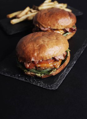 Masada nefis bir hamburger