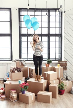 Eve taşınırken çok tatlı bir kızdı.