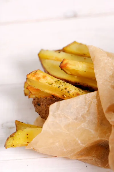 Comida Rápida Papas Fritas Sobre Mesa —  Fotos de Stock