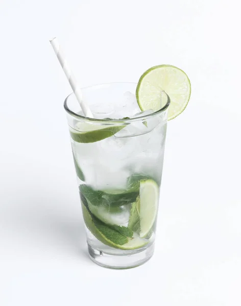 Alcohol Mojito Cocktail Tafel — Stockfoto