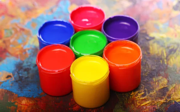 Primer Plano Latas Con Pintura Colorida — Foto de Stock