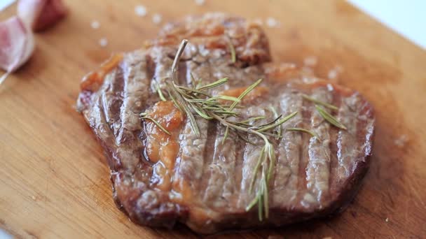 Delicious Grilled Steak Plate Close — Stock Video