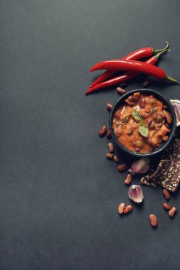 Lezzetli, taze fasulye çorbası.