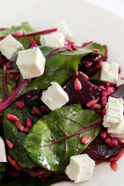 Yiyecekler. Peynirli pancar salatası