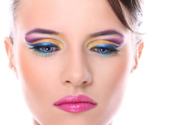 Bayan Beyaz arka plan üzerinde güzel makyaj