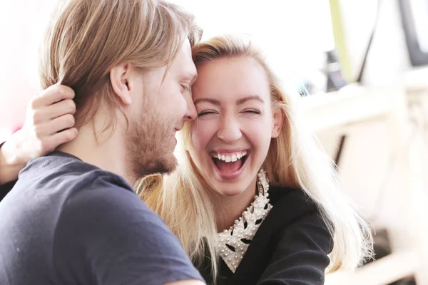 Liefde Relatie Mooi Stel Thuis — Stockfoto