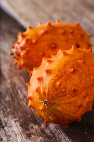 Kiwano Frutta Melone Cornuto Sul Tavolo — Foto Stock