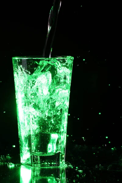 Зелений Кислотний Коктейль Льодом — стокове фото