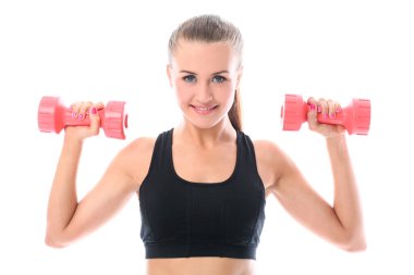 mutlu bir kadın beyaz arka plan üzerinde dumbbells ile yapıyor
