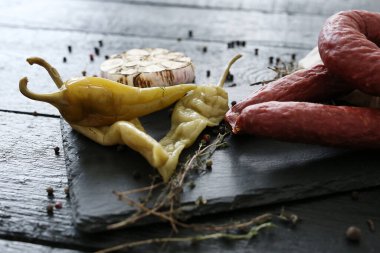 Yemek, et. Masada nefis sosis var.