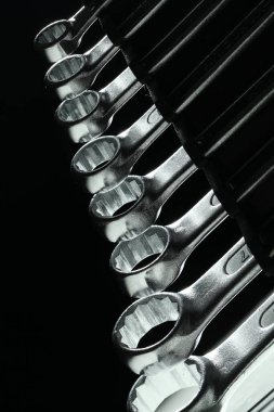 Demir yayıcıların yakın çekimi, stüdyo çekimi.