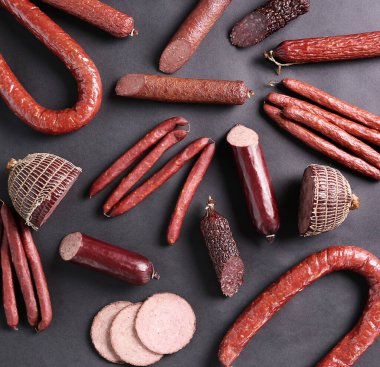 Yemek, et. Masada nefis sosisler