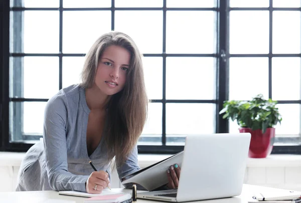 Hermosa Mujer Oficina — Foto de Stock