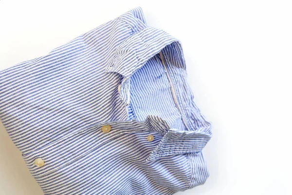 Мода Полосатая Рубашка Шкафу — стоковое фото