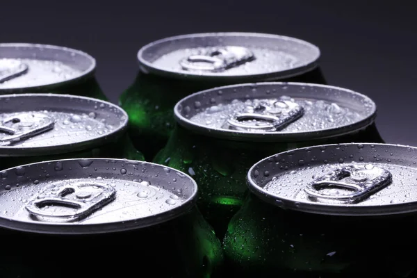 Kutuları soğuk içecekle kapat.