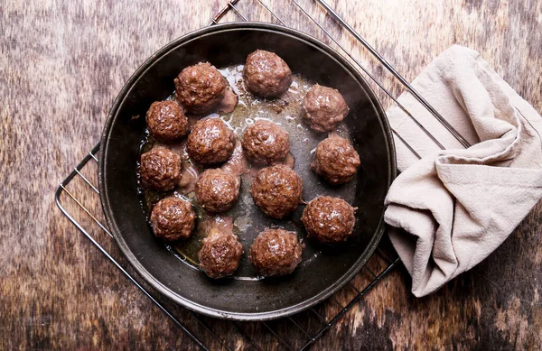 Cuisiner Manger Boulettes Viande Sur Poêle — Photo