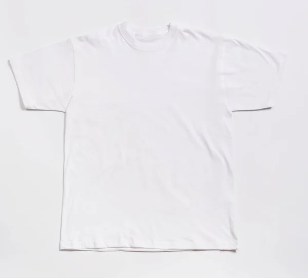 Camisa Blanca Sobre Fondo Blanco —  Fotos de Stock