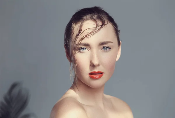 Krása Krásná Žena Červenou Rtěnkou — Stock fotografie