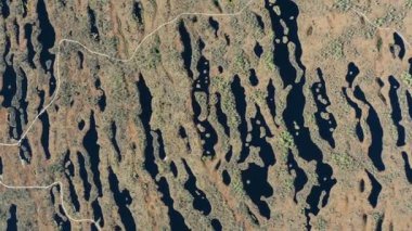 Göldeki güzel adaların hava görüntüsü. 