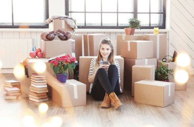 Eve taşınırken çok tatlı bir kızdı.