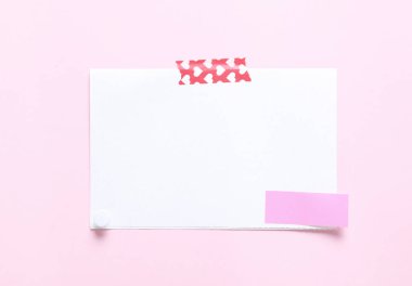 Etiket. Notlar için kağıt çıkartmalar