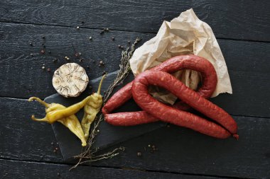 Yemek, et. Masada nefis sosis var.