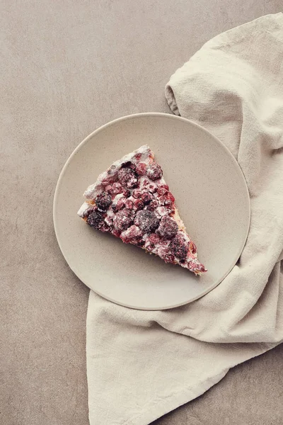 Yiyecekler. Meyveli lezzetli turta.