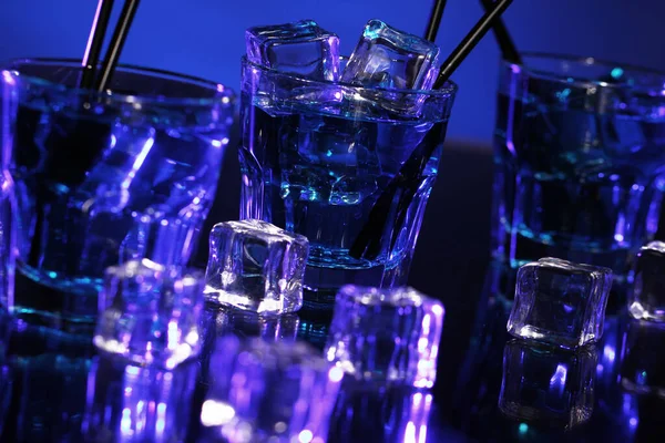 Glas Koude Blauwe Cocktail — Stockfoto