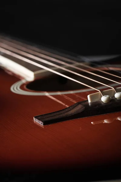 Zbliżenie Klasycznej Gitary Akustycznej — Zdjęcie stockowe