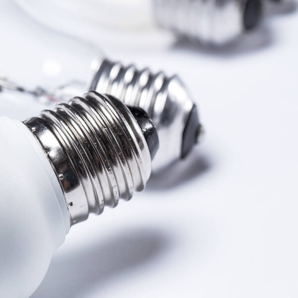 Ты больше никогда не оставишь нас в темноте.