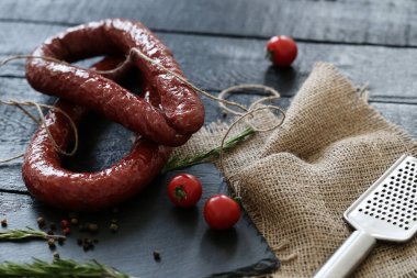 Yemek, et. Masada nefis sosis var.