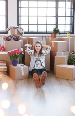 Eve taşınırken çok tatlı bir kızdı.